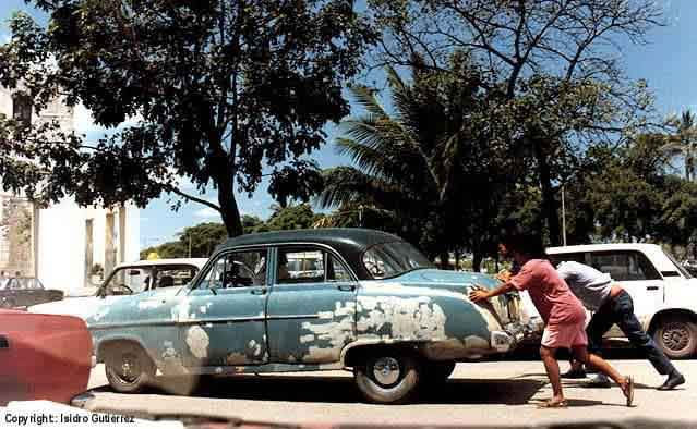 Empujando el carro